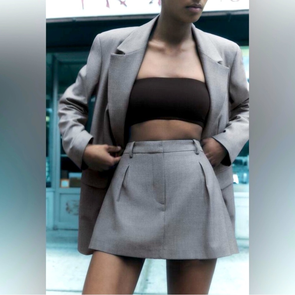 ZARA Low Rise Skort in Grey - Size S